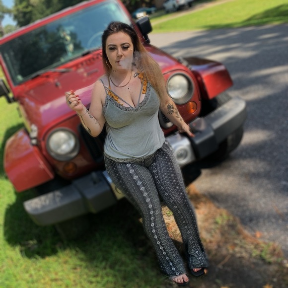 Meet your Posher, Savannah - Picture 1 of 1